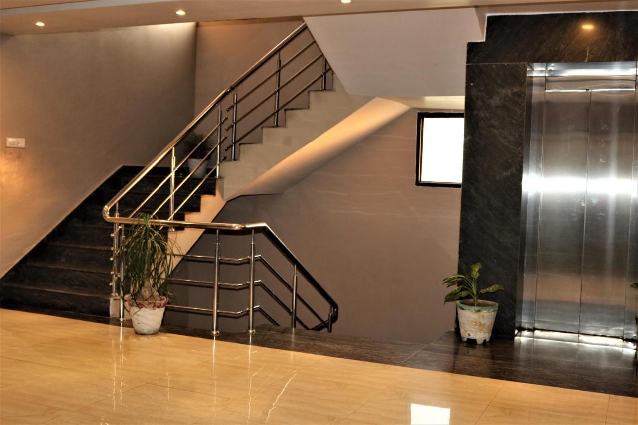 Hotel Vaishnavi Heights Aurangabad  Extérieur photo